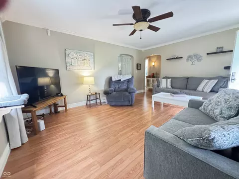 Living - 2722 17th St, Columbus, IN 47201 photo 1 of 6