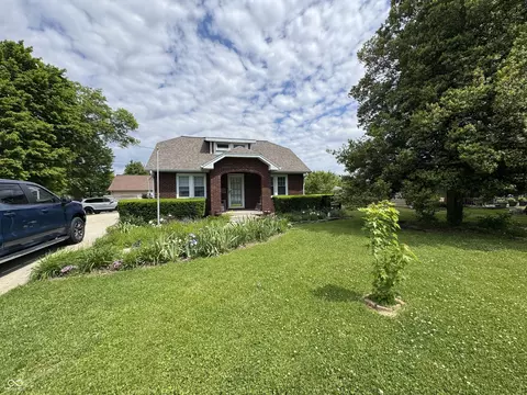 Exterior - 2722 17th St, Columbus, IN 47201 photo 23 of 27