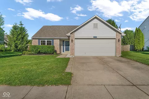 868 Seabreeze Dr, Avon, IN 46123