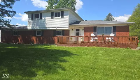 10640 N County Road 250 E, Roachdale, IN 46172