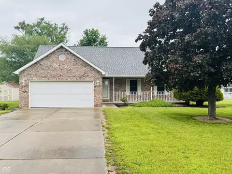 3906 E Teakwood Ave, Terre Haute, IN 47805
