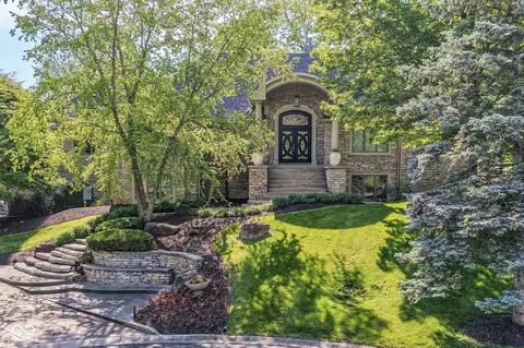 201 S Creedmoor Way, Anderson, IN 46011