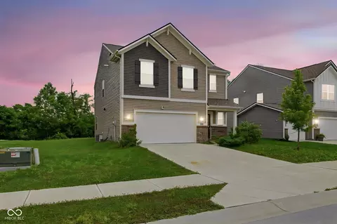 3684 Locust Dr, Danville, IN 46122
