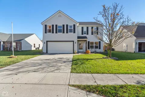 18878 Pilot Mills Dr, Noblesville, IN 46062