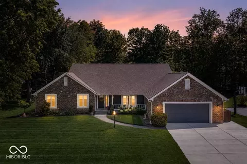 1291 Driftwood Dr, Carmel, IN 46033
