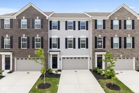 7109 Adalene Ln, Carmel, IN 46033