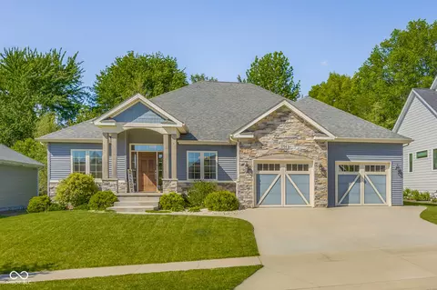3764 Maple Ridge Dr, Columbus, IN 47201