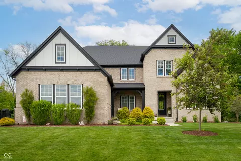 16398 Creeks Crossing Dr, Westfield, IN 46074