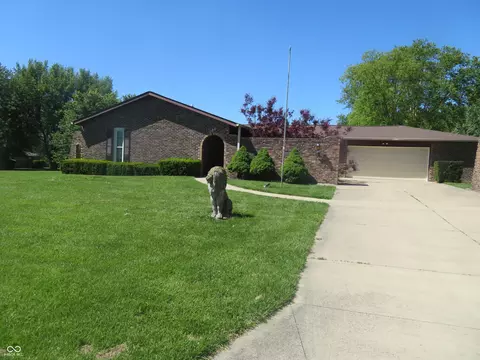 186 E Gay Dr, Alexandria, IN 46001