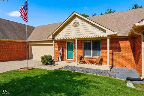 2746 Colony Lake West Dr, Plainfield, IN 46168