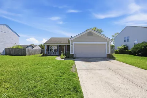 952 Pine Ridge Way, Brownsburg, IN 46112