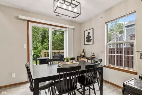Dining - 9532 Behner Ln, Indianapolis, IN 46250 photo 3 of 5