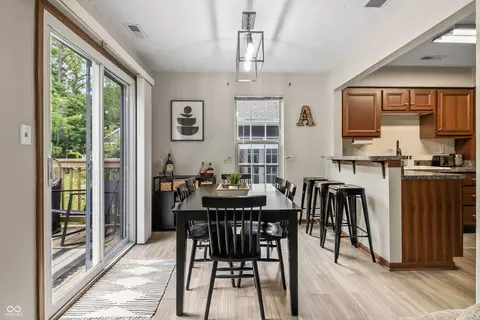 Dining - 9532 Behner Ln, Indianapolis, IN 46250 photo 2 of 5