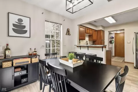 Dining - 9532 Behner Ln, Indianapolis, IN 46250 photo 5 of 5