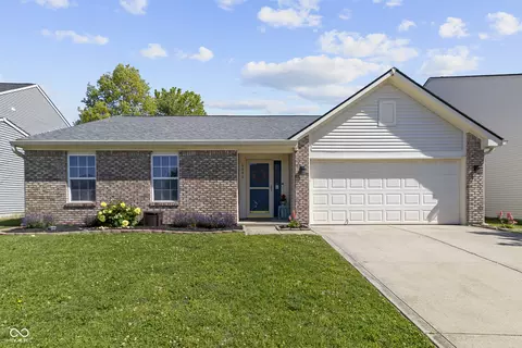 6880 W Denton Dr, Mccordsville, IN 46055
