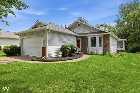 9139 N Park Ave, Indianapolis, IN 46240