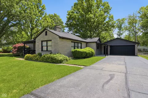 211 W Mckenzie Rd, Greenfield, IN 46140