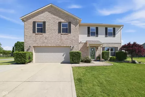 6116 W Morgan Ct, New Palestine, IN 46163