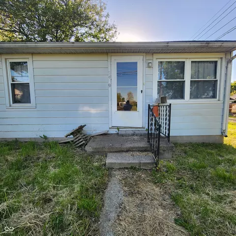 2419 Crystal St, Anderson, IN 46012