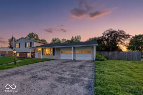 725 Twyckingham Ln, Kokomo, IN 46901