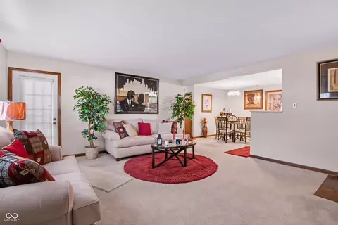 1763 Wellesley Ln #1-C, Indianapolis, IN 46219