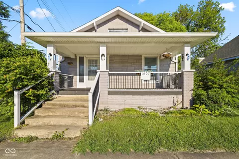 1007 S Miller St, Shelbyville, IN 46176