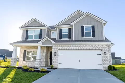 4866 Rosie Blvd, Mccordsville, IN 46055