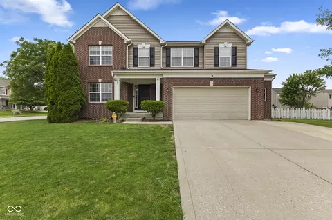 1318 Silvermere Dr, Indianapolis, IN 46239