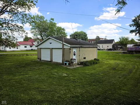 0 West St, Westport, IN 47283