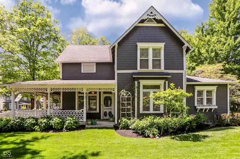 420 W Pine St, Zionsville, IN 46077