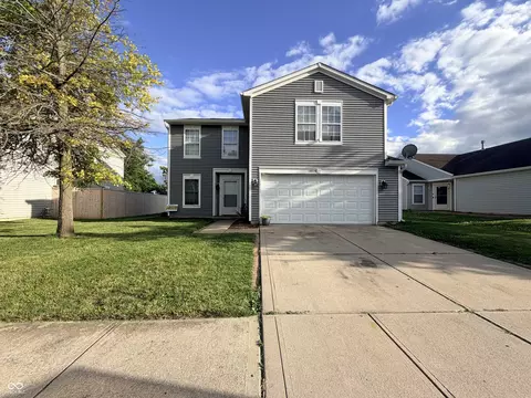 10879 Parker Dr, Indianapolis, IN 46231