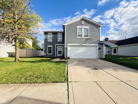 10879 Parker Dr, Indianapolis, IN 46231