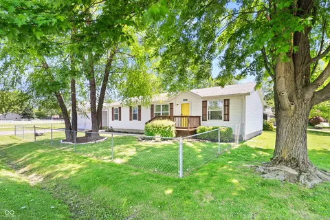 1635 Riley Rd, Lebanon, IN 46052