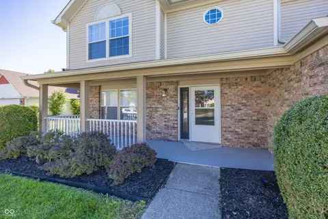 1225 Dale Hollow Dr, Indianapolis, IN 46229