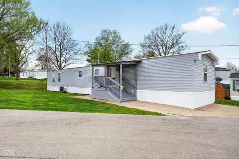 182 Echo Lake E Dr, Mooresville, IN 46158