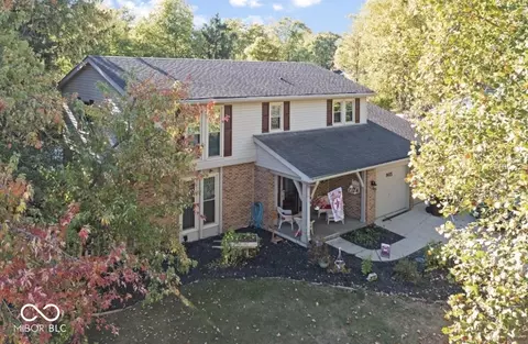 915 Edgehill Ln, Anderson, IN 46012