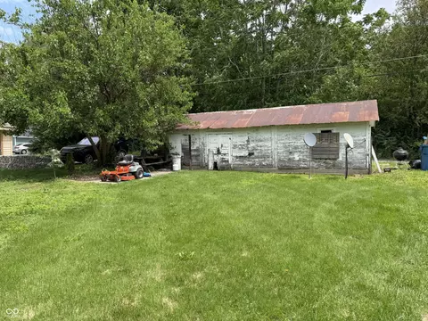 Exterior - 1102 3rd St, Covington, IN 47932 photo 3 of 3