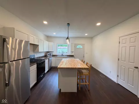 Kitchen - 1102 3rd St, Covington, IN 47932 photo 1 of 9