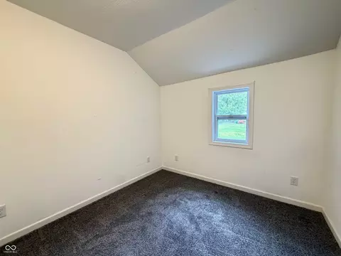 Bedroom - 1102 3rd St, Covington, IN 47932 photo 3 of 4