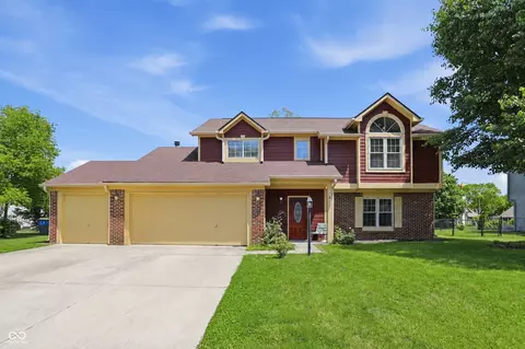 6723 Silver Tree Dr, Indianapolis, IN 46236