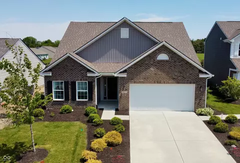 1423 Bigleaf Dr, Sheridan, IN 46069
