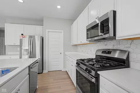 Kitchen - 9297 Kellner St, Pendleton, IN 46064 photo 3 of 3