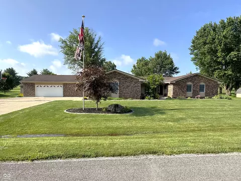 3137 W Tam O Shanter Dr, Crawfordsville, IN 47933