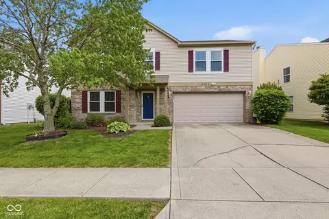 10215 Lothbury Cir, Fishers, IN 46037