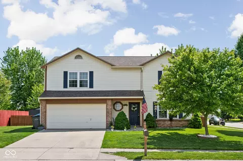 409 Lockerbie Ln, Pittsboro, IN 46167