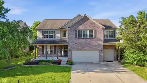 4499 Diamond Rdg, Greenwood, IN 46143