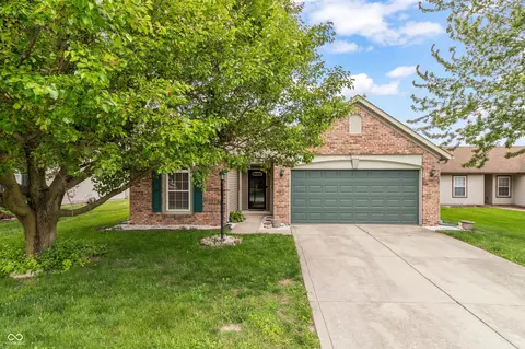 164 Meadow Glen Dr, Avon, IN 46123
