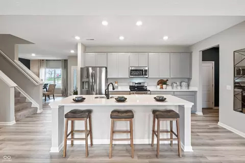 Kitchen - 1549 Pebble Beach Dr, Pendleton, IN 46064 photo 2 of 5