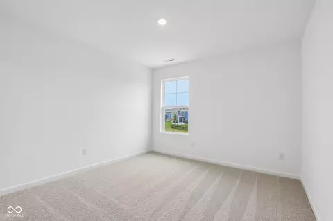 Bedroom - 1549 Pebble Beach Dr, Pendleton, IN 46064 photo 9 of 10