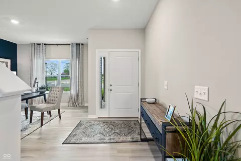 Entry Way - 1549 Pebble Beach Dr, Pendleton, IN 46064 photo 1 of 3